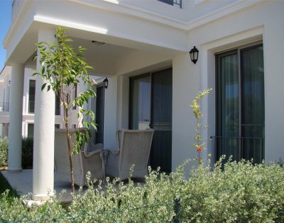 Alsancak, Kyrenia Apartment, 200 metres to beach