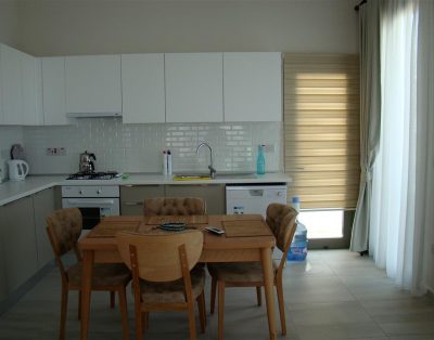 Alsancak, Kyrenia Apartment, 200 metres to beach