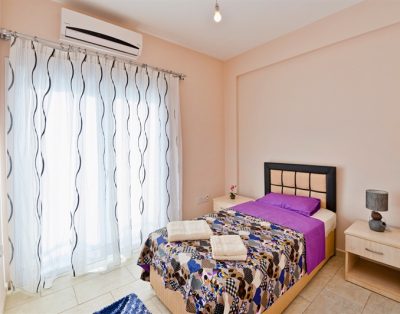 4 bedroom villa with private pool in Çatalköy