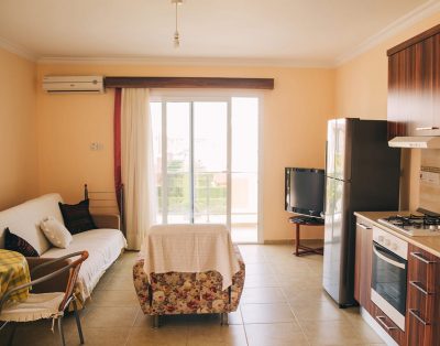 1 bedroom apartment 300 metres to Longbeach in Iskele