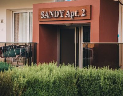 1 bedroom apartment 300 metres to Longbeach in Iskele