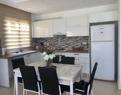 2 bedroom apartment close to the beach in Kyrenia